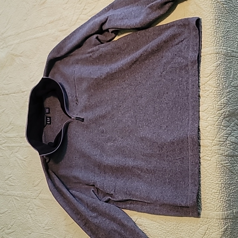 Gap Mens Pull Over Sweater